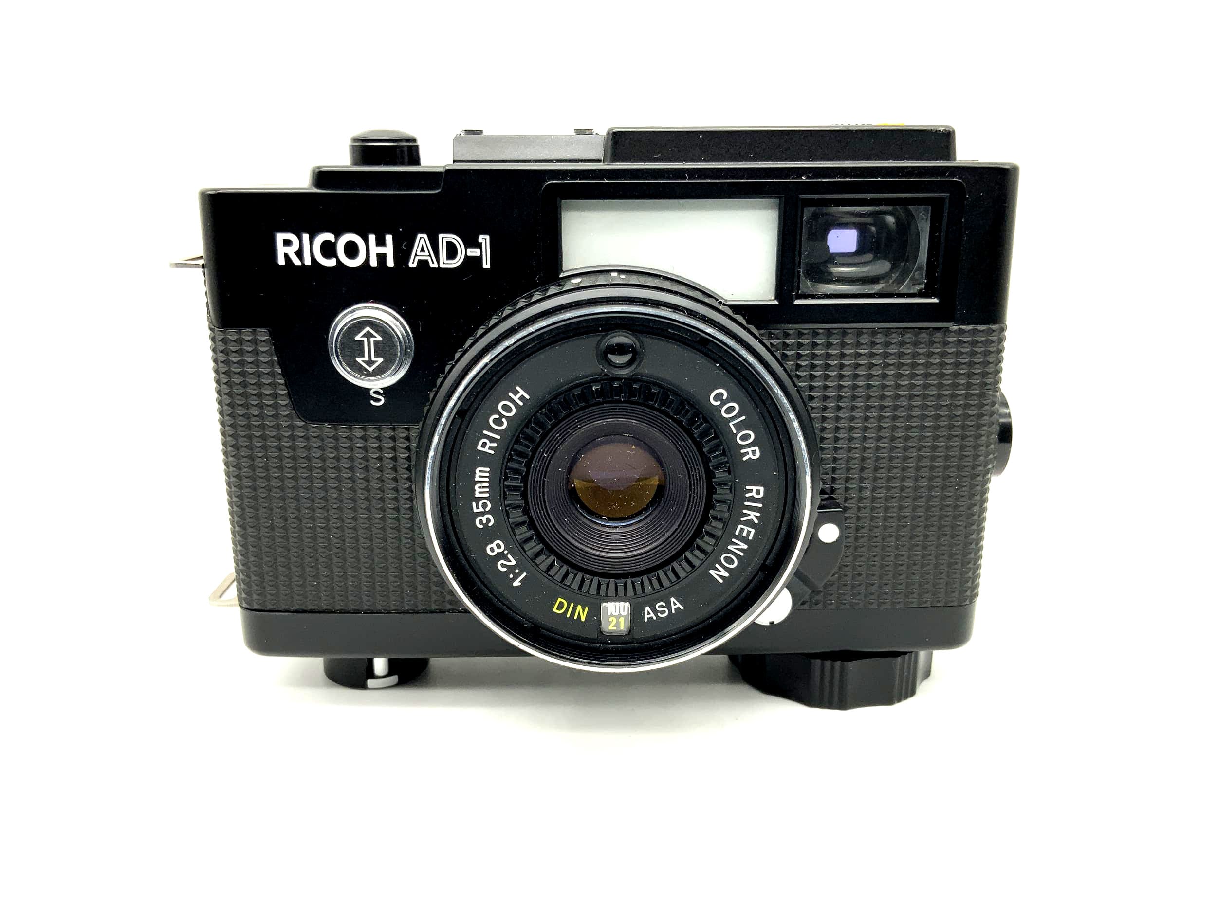 Appareil photo compact analogique Ricoh AD-1 Point&amp;Shoot avec Rikenon 2,8/35 mm