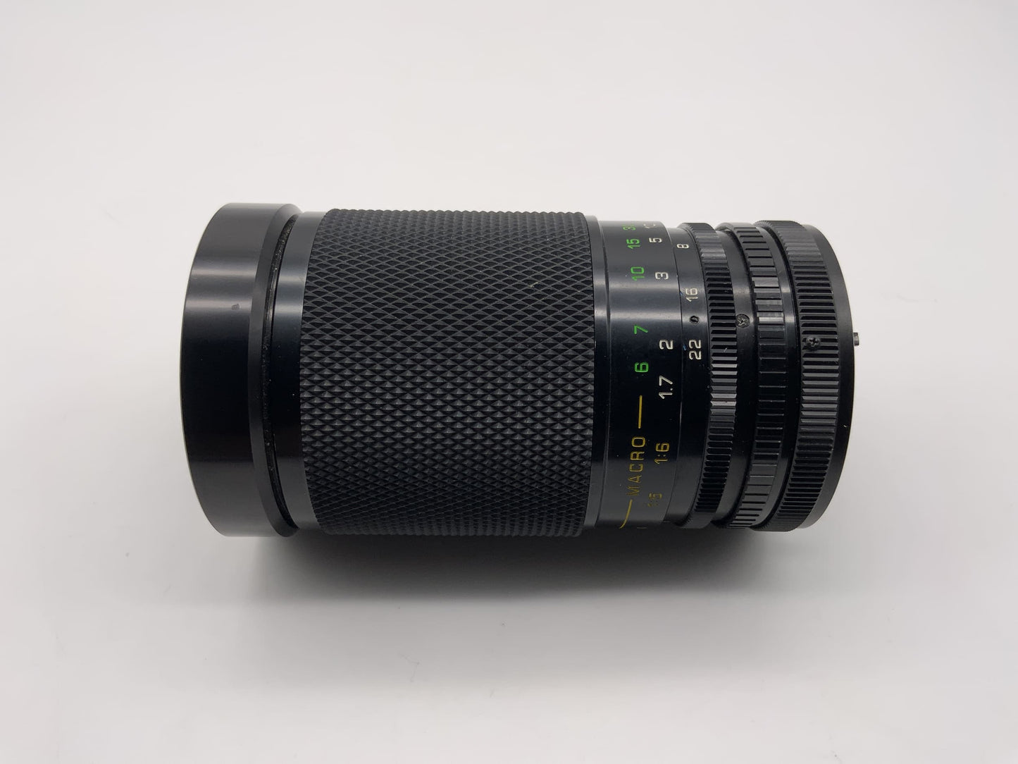 Soligor 35-200 mm 1:3,5-4,5 Objectif C/D Zoom + Objectif Macro MC (Canon FD)