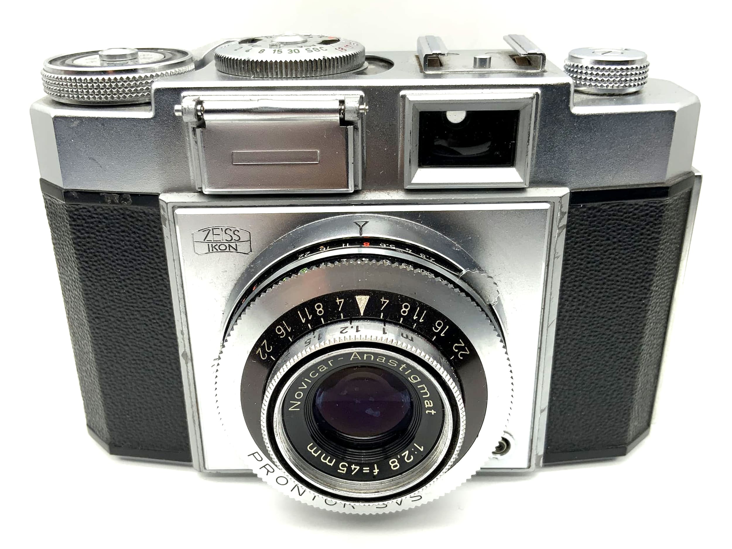 Zeiss Ikon Contina avec Novicar Anastigmat 1:2,8 f=45mm 527/24 Prontor-SVS