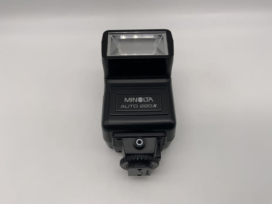 Minolta Auto 220X Blitzgerät Kamera Blitz Aufsteckblitz Flash Licht