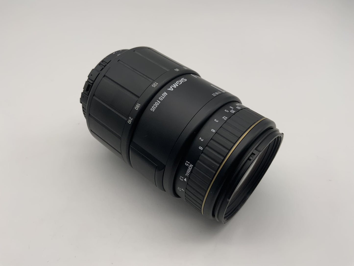 Sigma 70-210mm 1:3.5-4.5 Lens D APO Macro Camera Lens (Nikon AF)