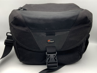 Lowepro Kameratasche Stealth Reporter D300 AW schwarz ca. 30x20x10cm