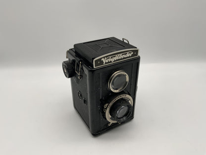 Voigtländer Brillant TLR mit Anastigmat Voigtar 1:7.7 F=7,5cm Compur-Rapid