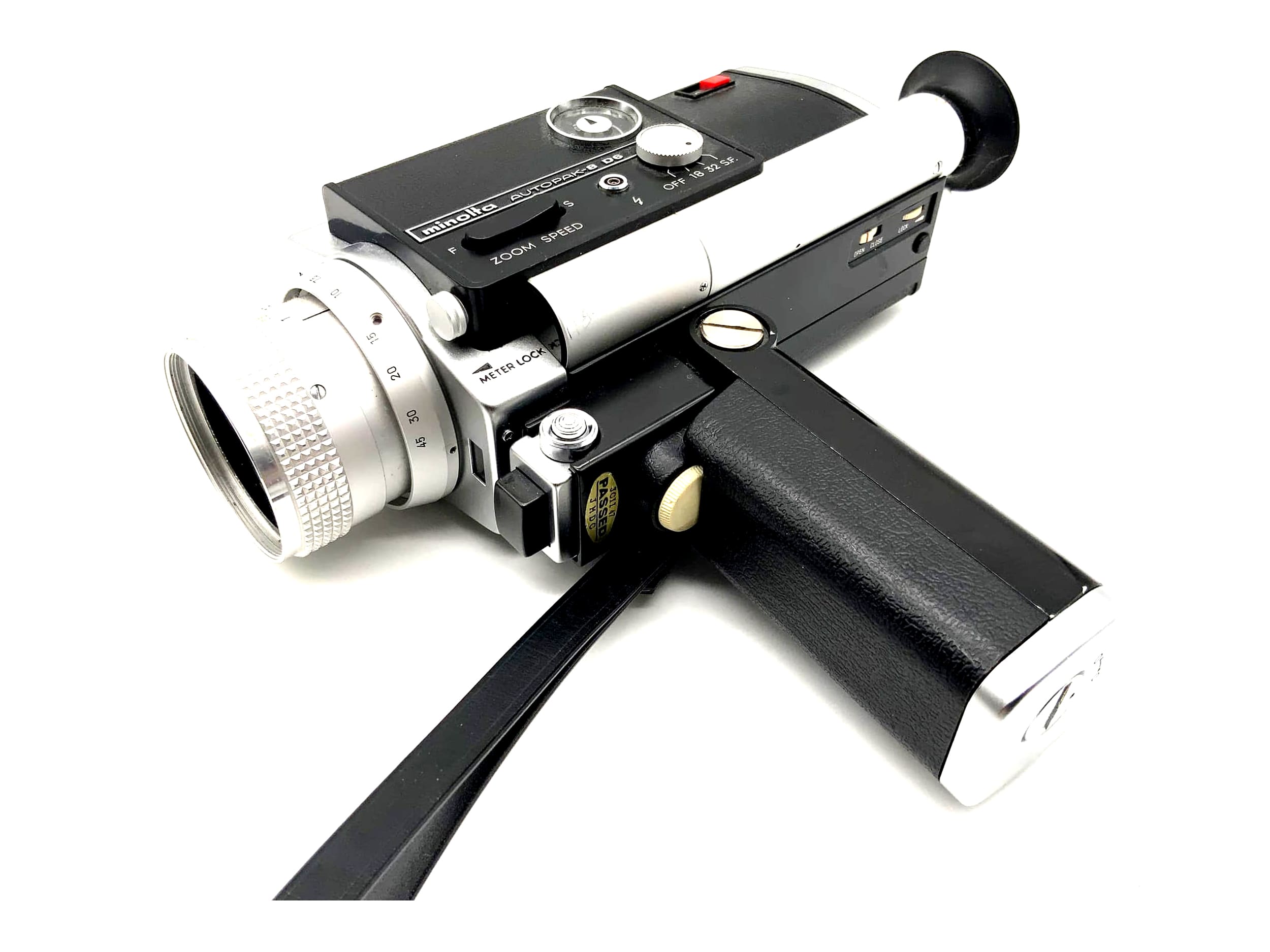 Minolta Autopak-8 D6 film camera with zoom Rokkor 1:1.8/7.5-45 Super 8 camera