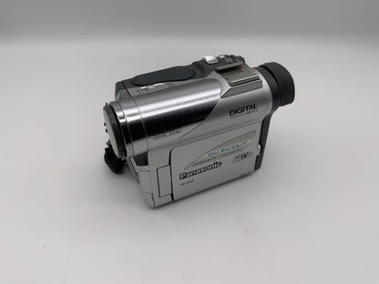 Panasonic NV-GS3 NV-GS3EG Camcorder Videokamera mit Akku