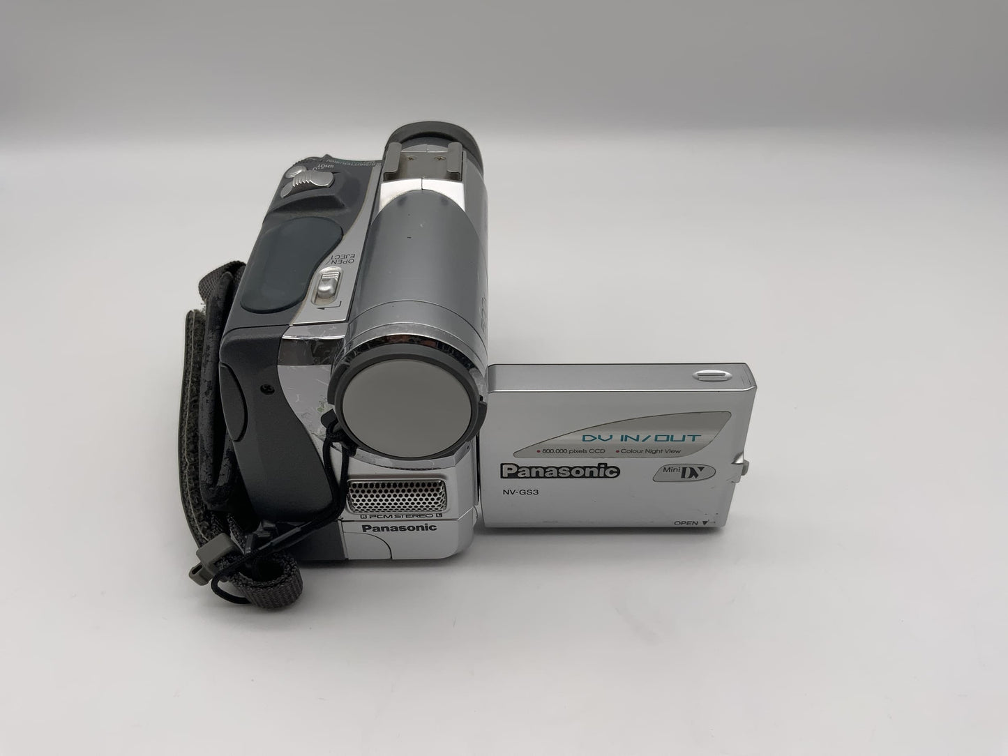 Panasonic NV-GS3 NV-GS3EG Camcorder Videokamera mit Akku