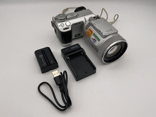 Sony MPEG Movie HQX DSC-F717 Camcorder Videokamera mit Akku