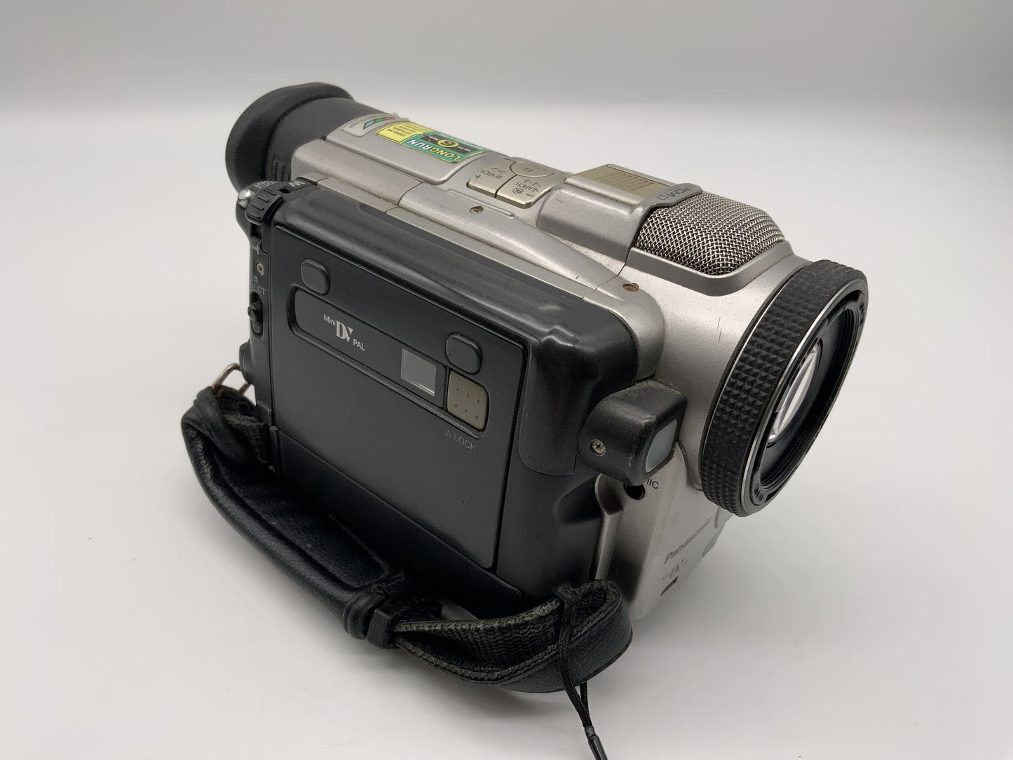 Panasonic NV-DX110 3CCD Camcorder Videokamera mit Akku