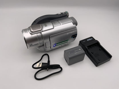 Sony Handycam DCR-DVD404E Camcorder Videokamera mit Akku