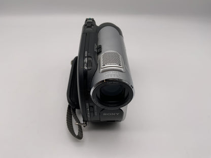 Caméscope Sony Handycam DCR-DVD106E avec batterie