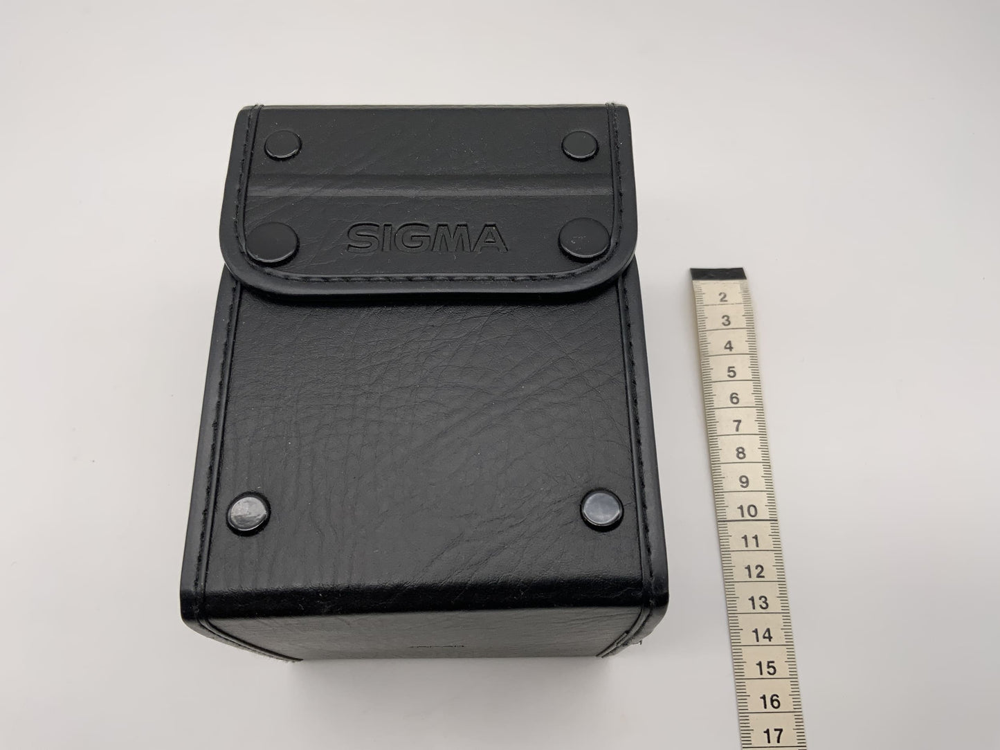 Sigma Köcher schwarz ca.14x10cm Eckig Objektivtasche universell Hard Lens Case