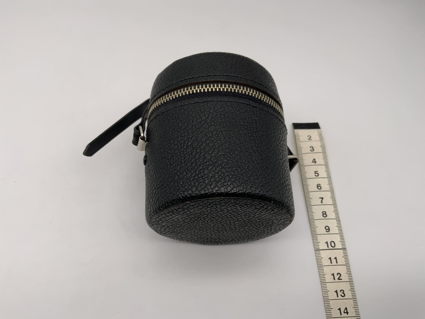 Soligor Köcher schwarz ca.9x8cm  Objektivtasche universell Hard Case Lens Case