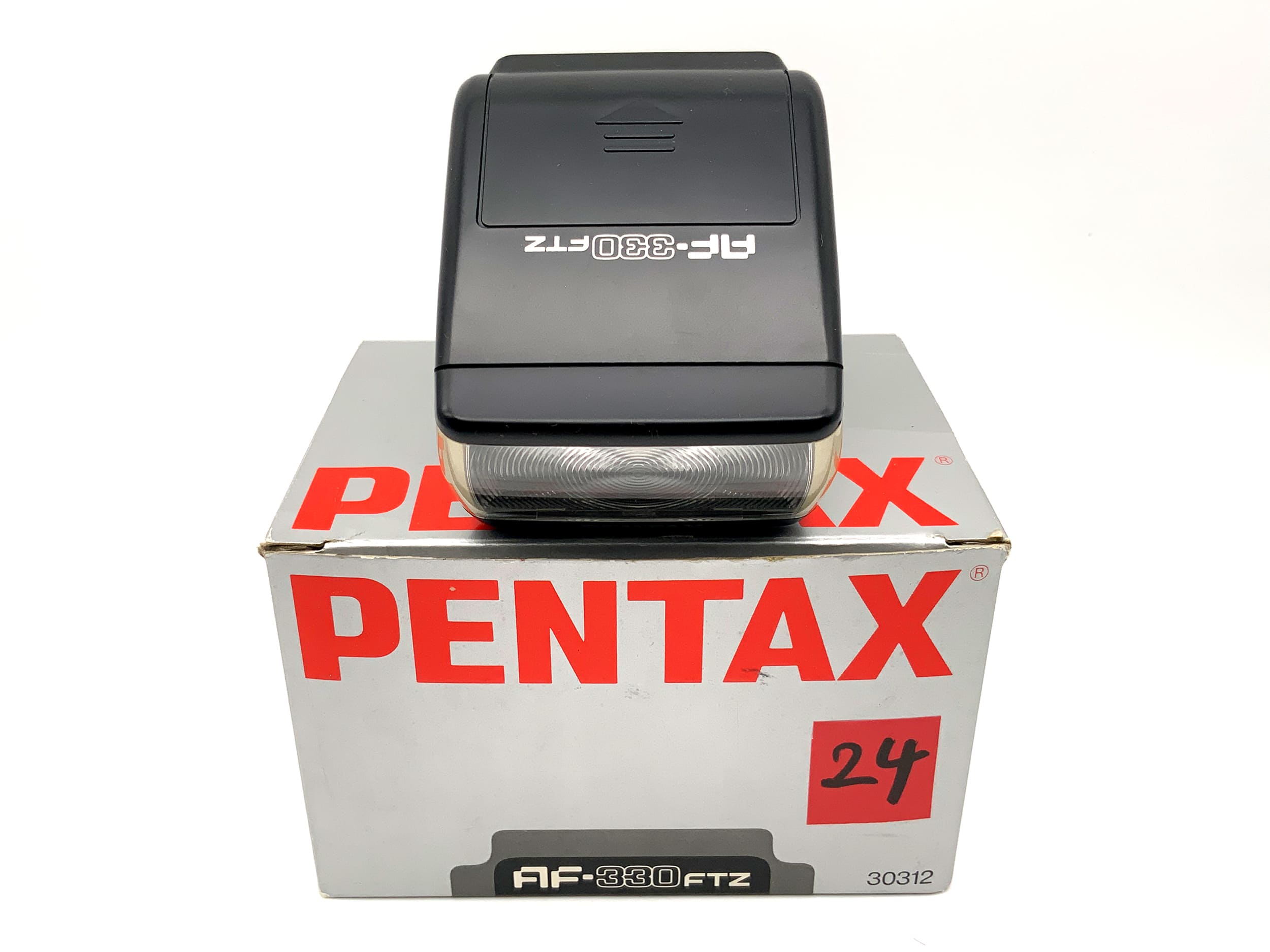 Pentax AF-330 FTZ Blitzgerät TTL mit OVP Kamera Blitz Aufsteckblitz Flash Licht