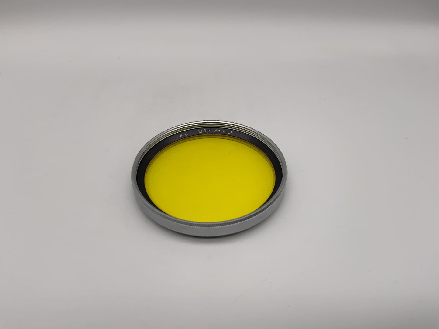 B+W Farbfilter 3x gelb yellow Gelbfilter Filter 46mm Filtergewinde M46