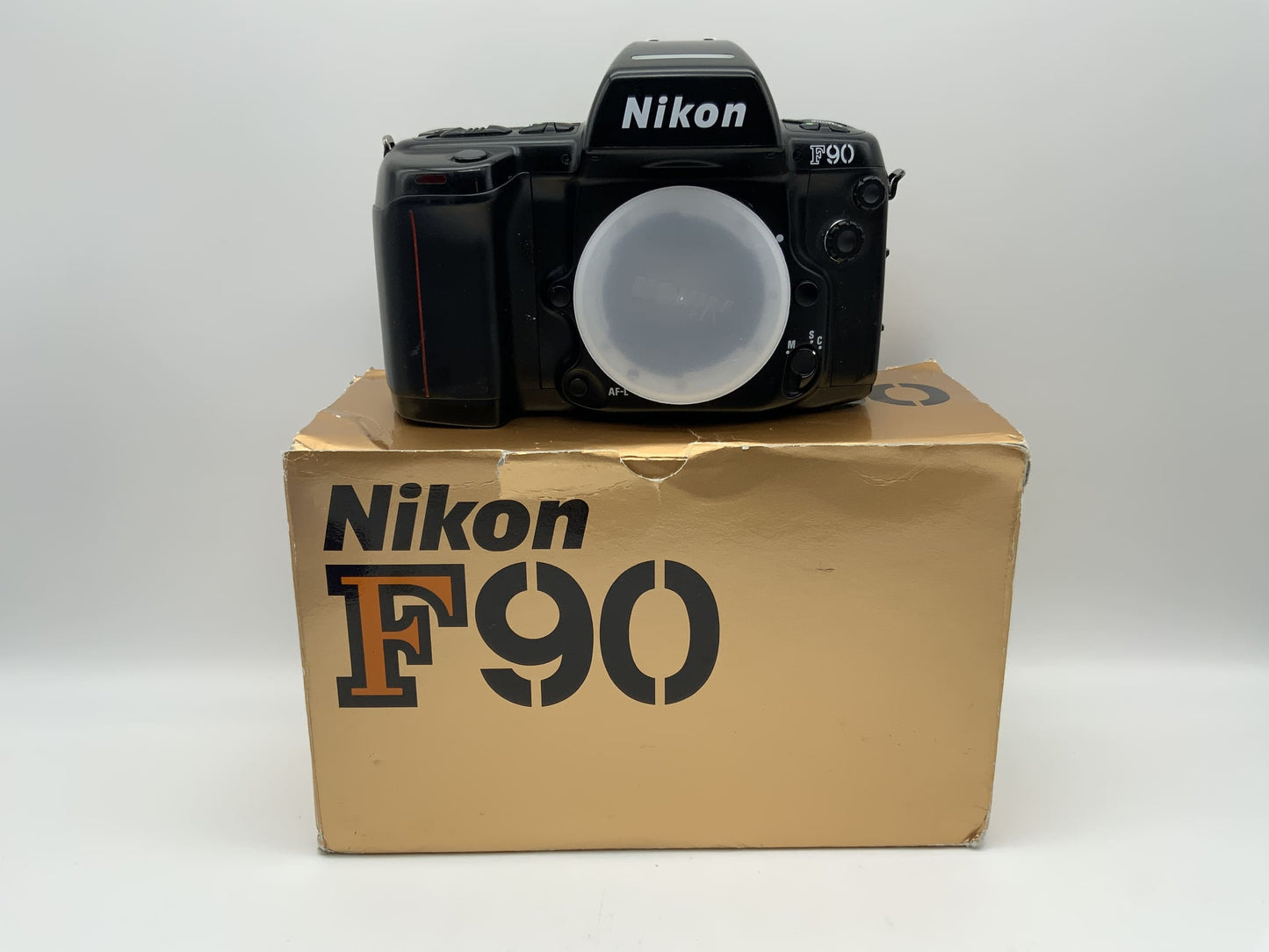 Nikon F90 35mm Spiegelreflexkamera SLR analog AF-L in OVP Body (Nikon AF)