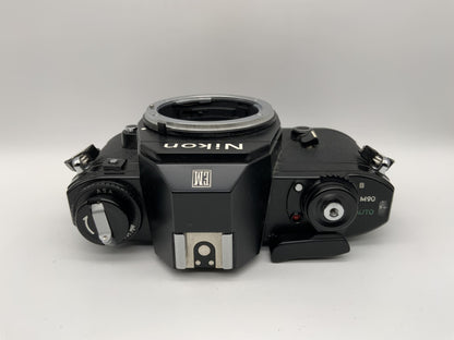 Nikon EM 35mm Spiegelreflexkamera SLR analog Body Gehäuse (Nikon F) Beli defekt!