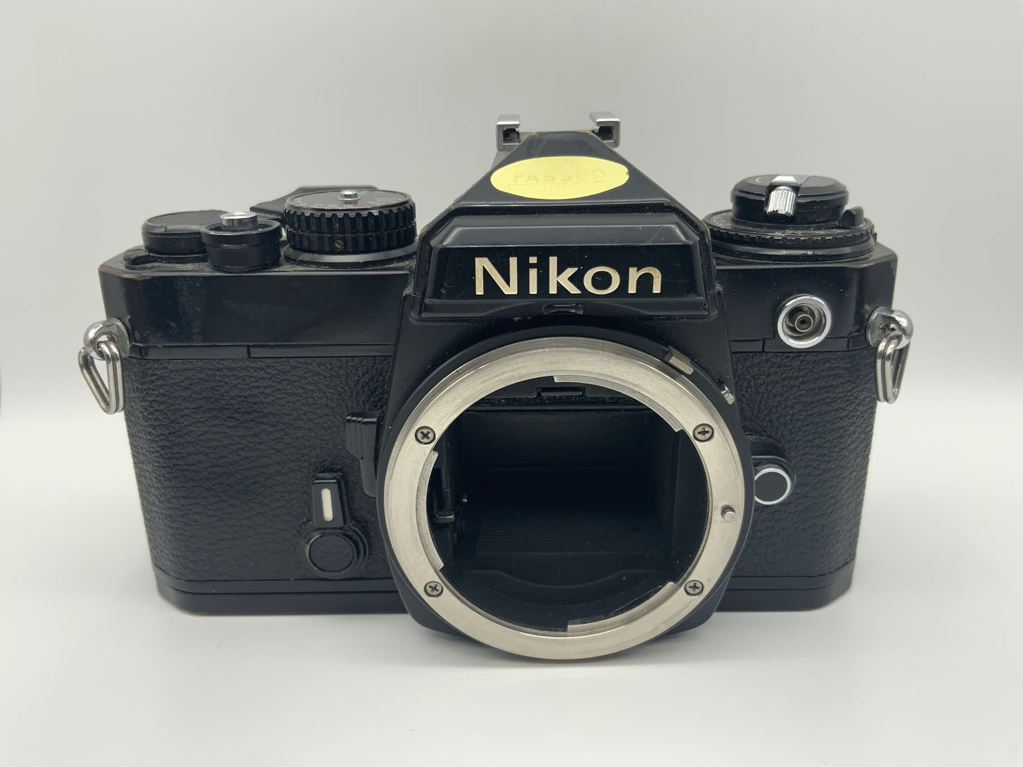 Nikon FE 35mm Spiegelreflexkamera SLR analog Body Gehäuse (Nikon F)