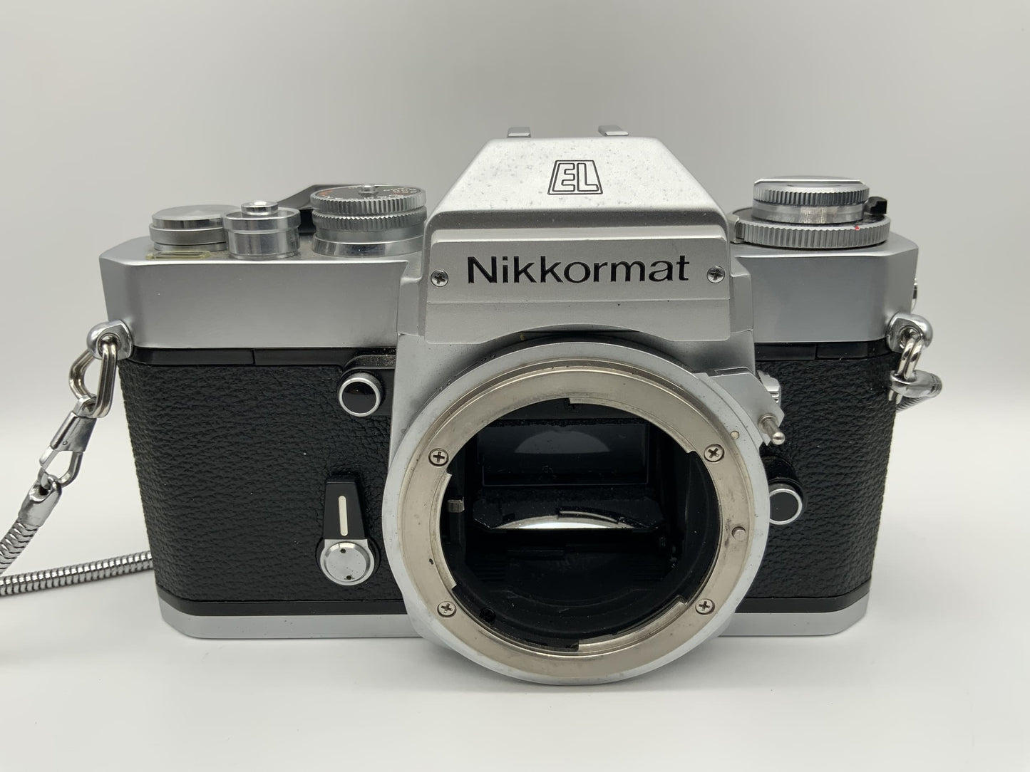 Nikkormat EL 35mm Spiegelreflexkamera SLR analog Body Gehäuse (Nikon F)