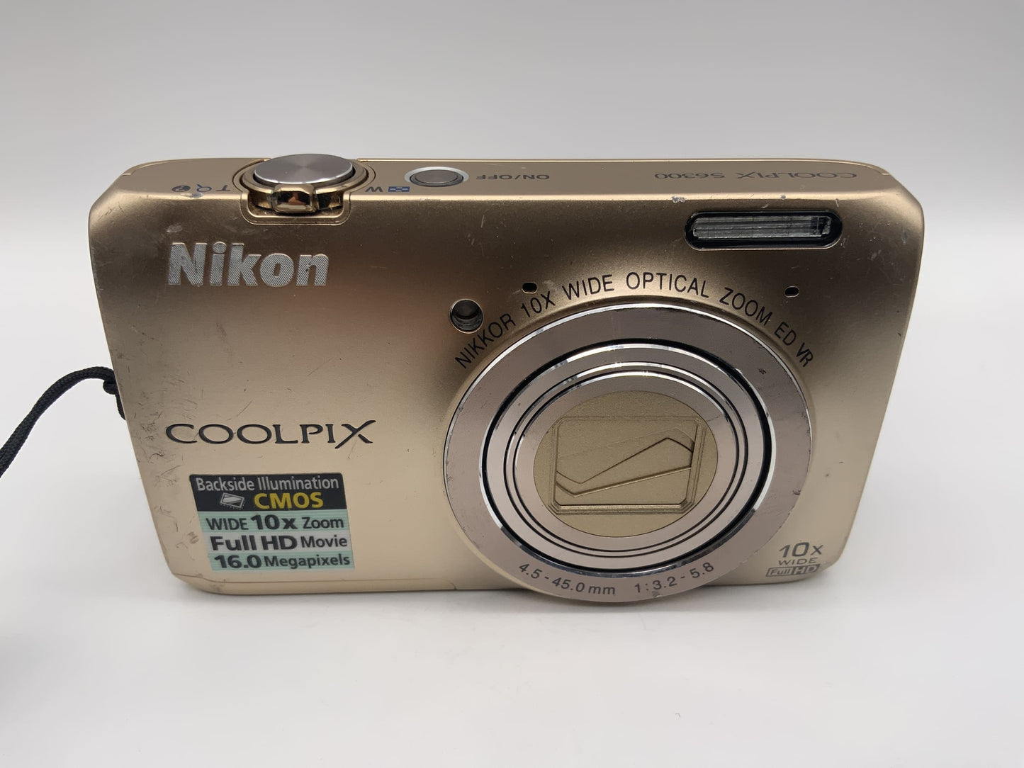 Nikon Coolpix S6300 mit Nikkor 10x Wide ED VR 4.5-45.0mm 1:3.2-5.8 16.0 MP