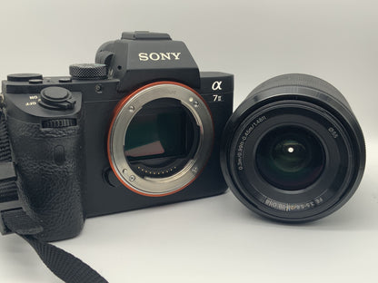 Sony Alpha 7 II mit FE 3.5-5.6/28-70 oss 24,3 Mega Pixels Digitalkamera System