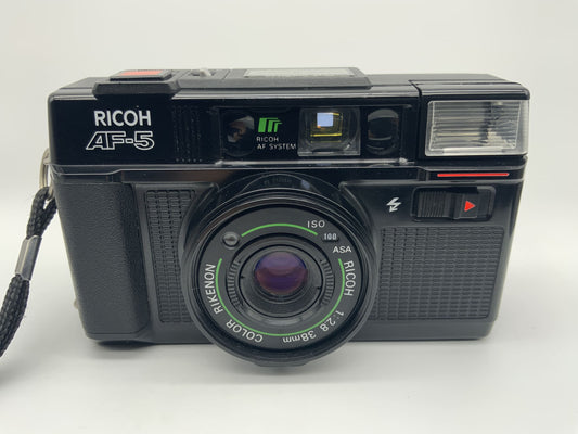 Ricoh AF-5 Point&Shoot mit Color Rikenon 1:2.8 38mm Analogkamera 35mm