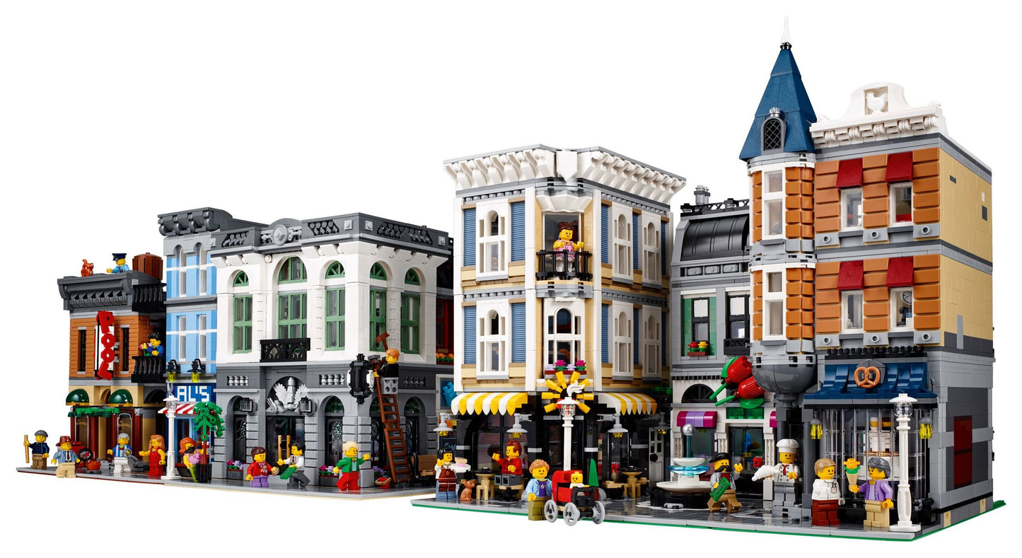 LEGO Creator Expert 10255 Assembly Square / City Life