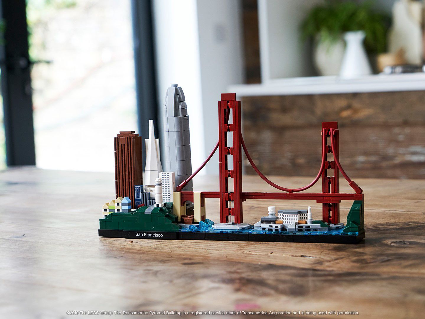 LEGO  Architecture 21043 San Francisco