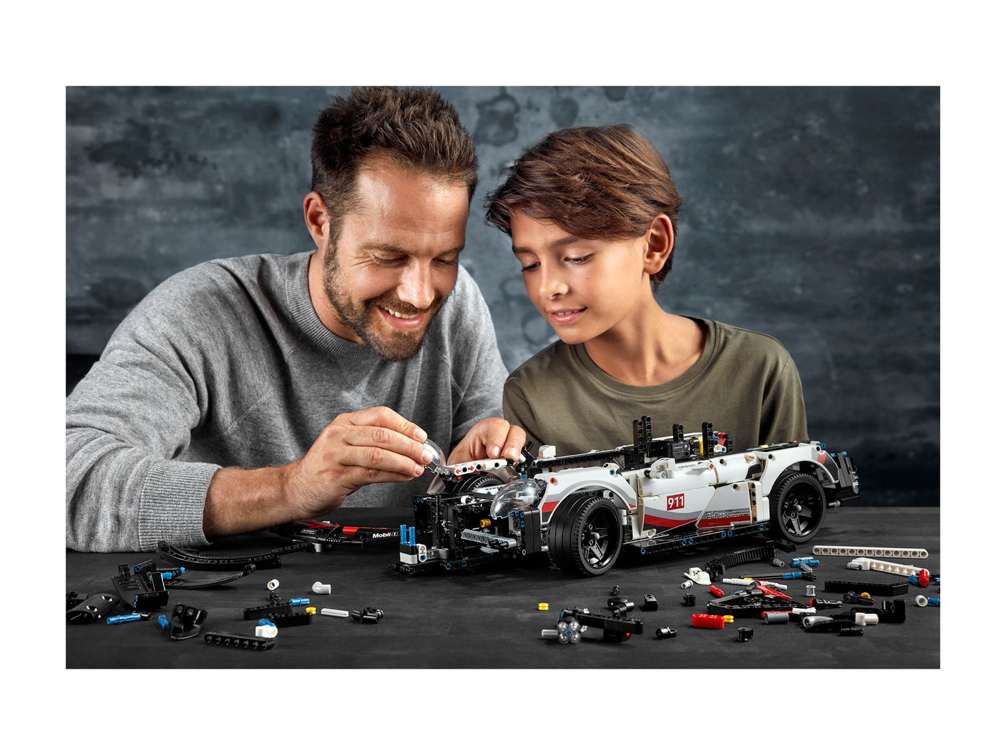 LEGO Technic 42096 Porsche 911 RSR