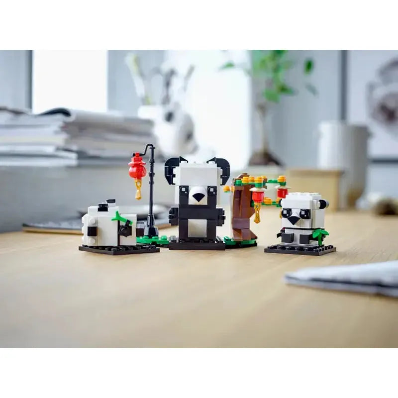 LEGO® Brickheadz Baby Panda und Panda